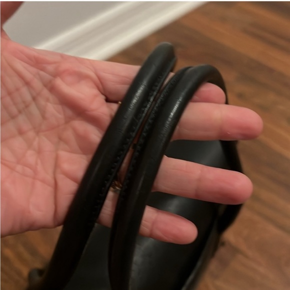 Salvatore Ferragamo handbag - Picture 4 of 11